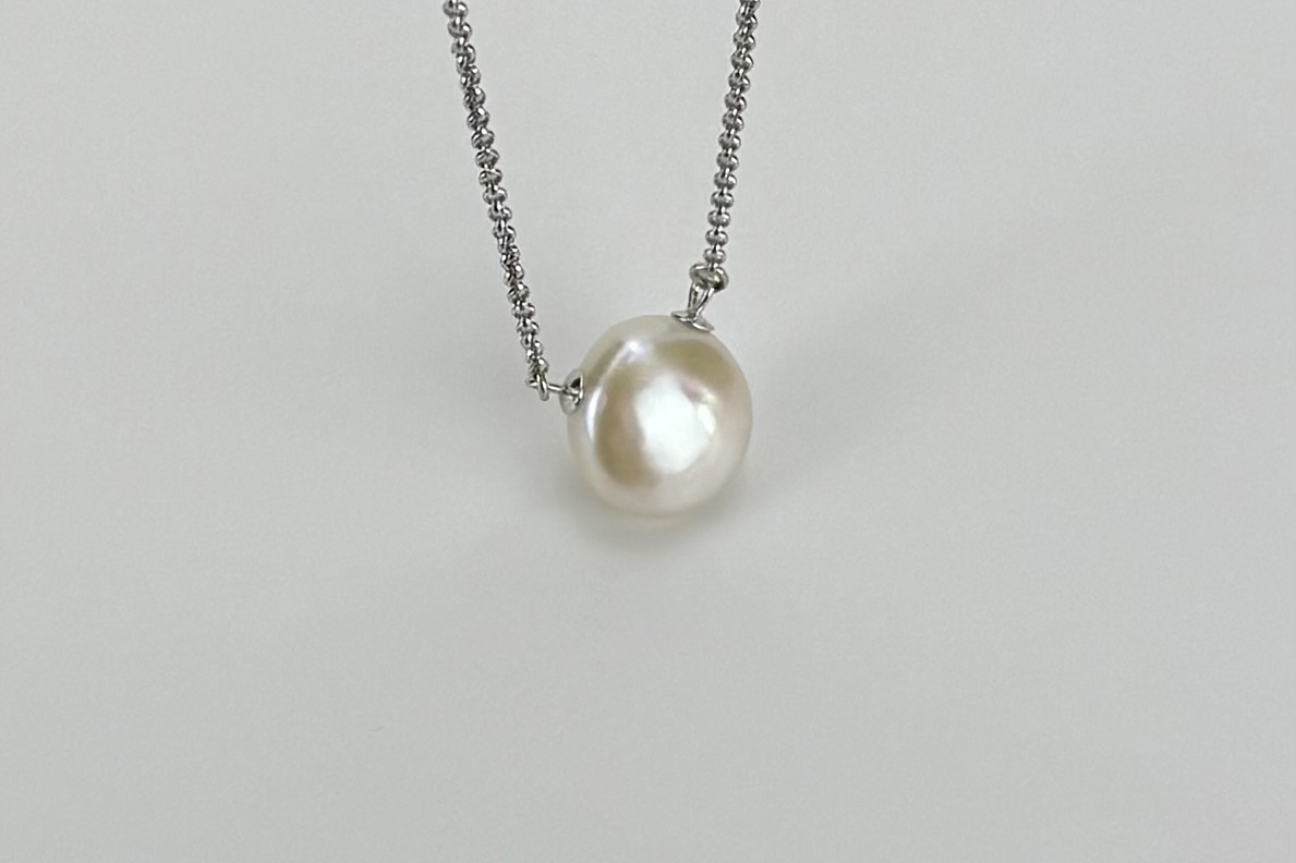 Подвеска с жемчужиной и цепочкой SWEET