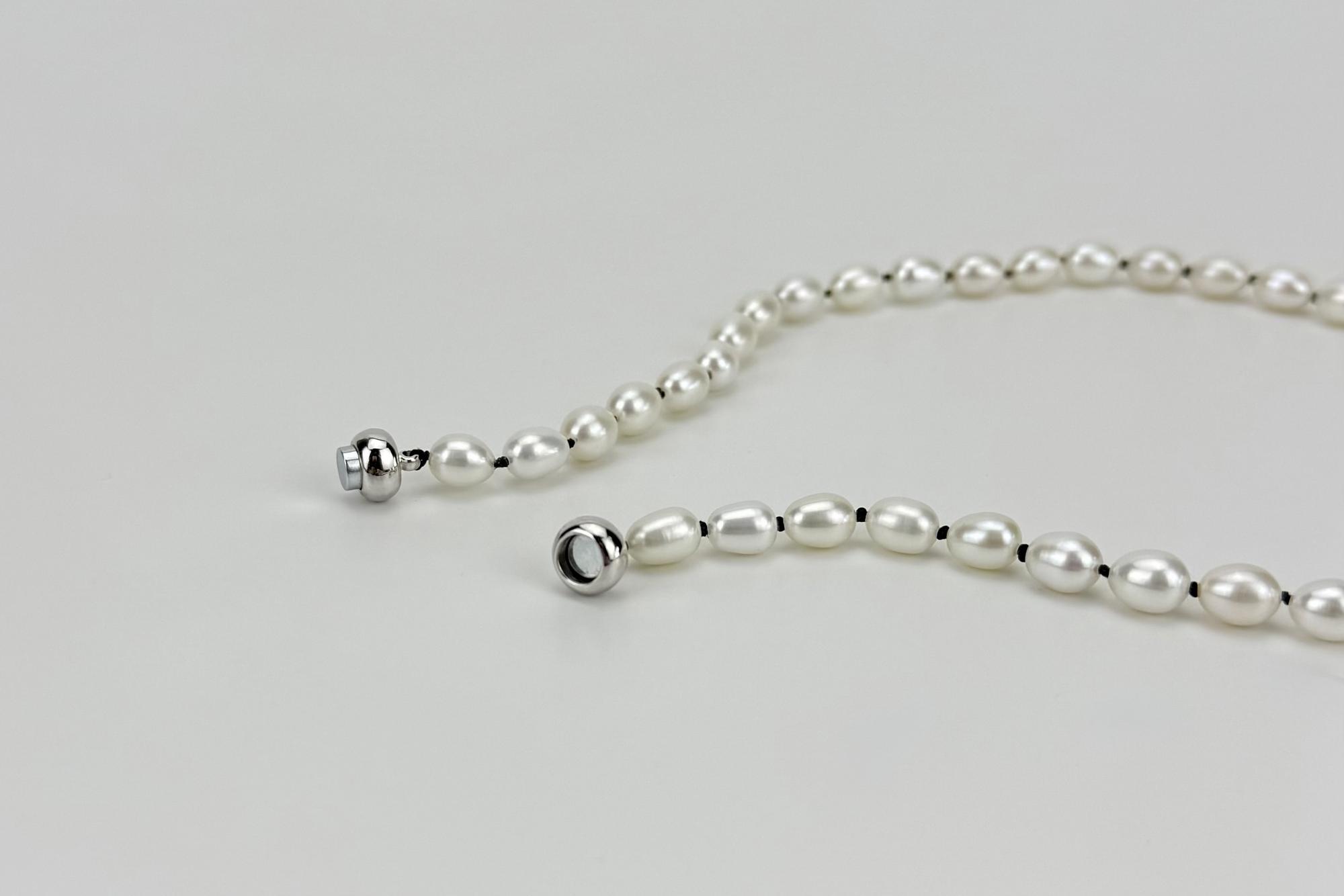 Чокер из натурального жемчуга CODE c черной шелковой нитью