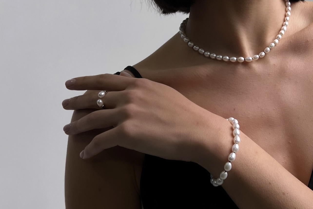 Кольцо с двумя натуральными жемчужинами KISS