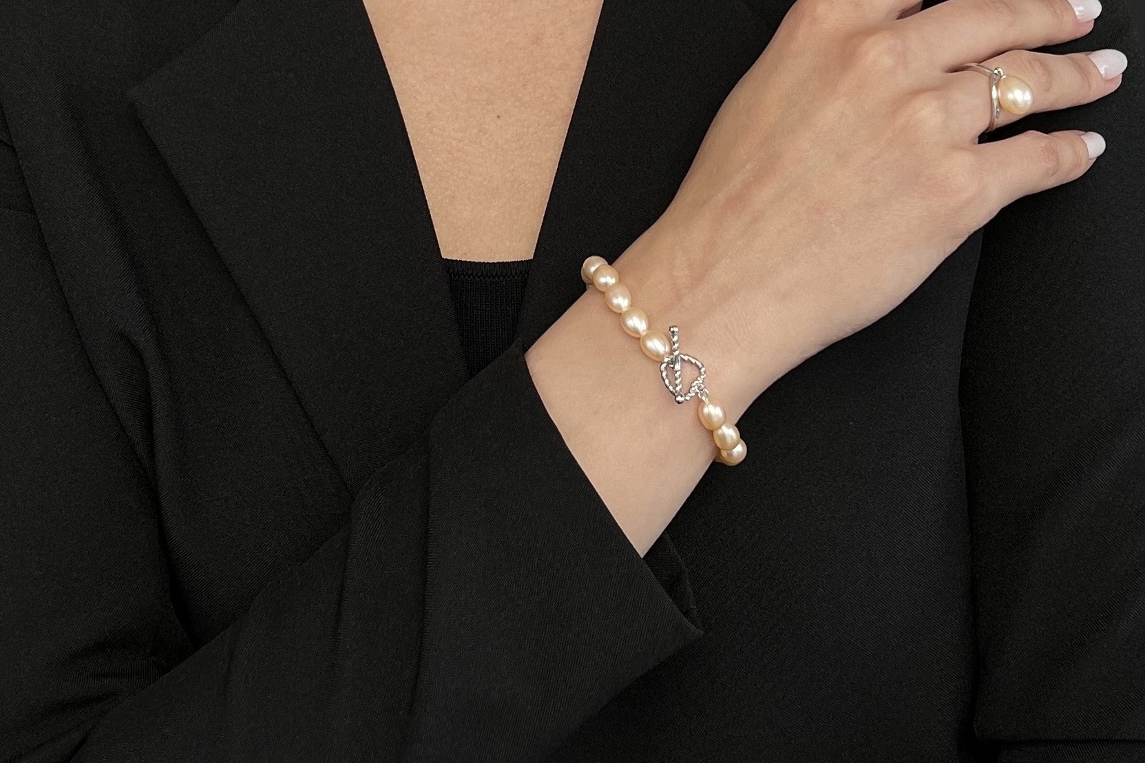 Браслет из натурального персикового жемчуга PEACHLOVE