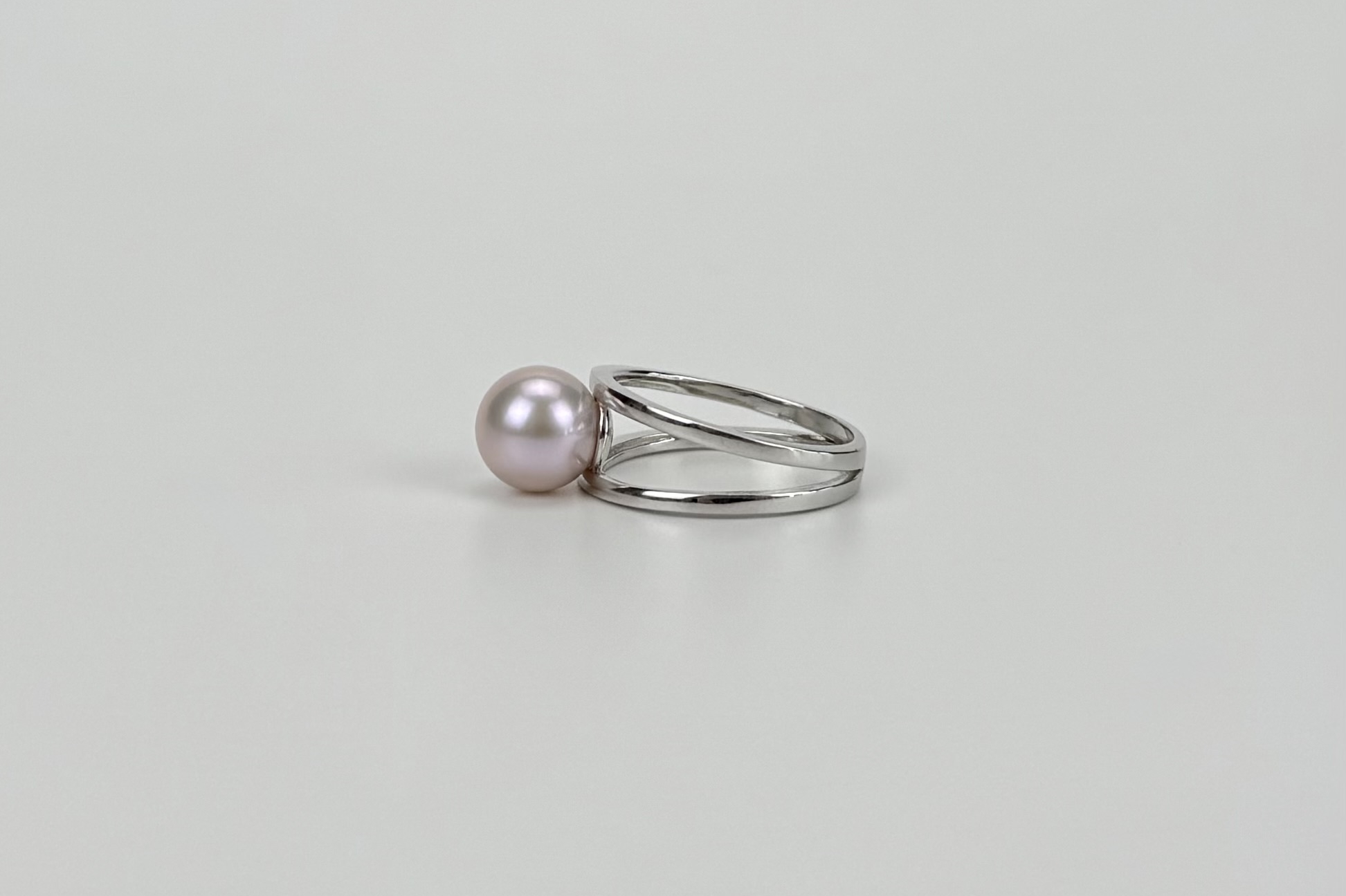 Кольцо с натуральным розовым жемчугом ELLE