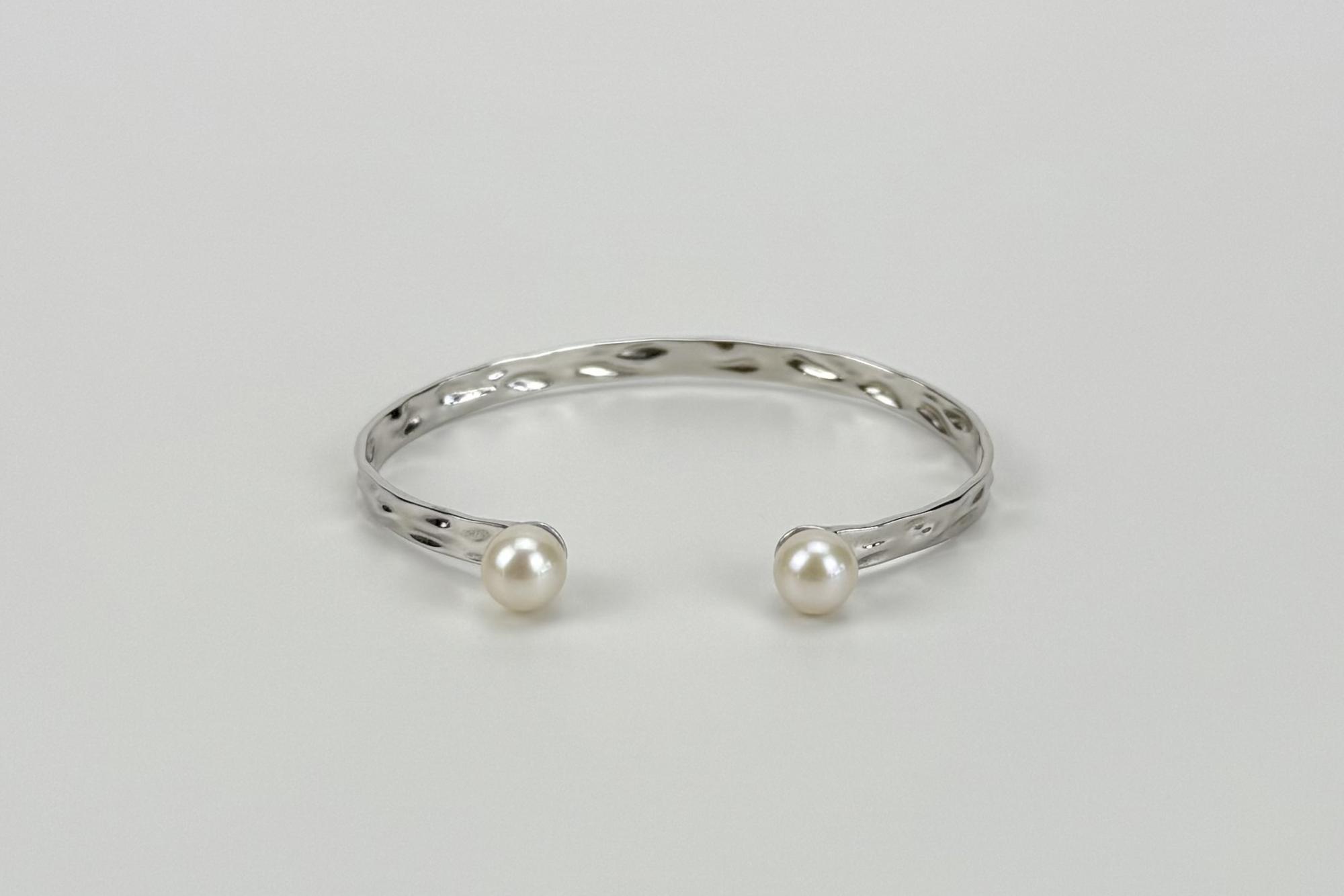 Браслет из серебра с натуральным жемчугом CORE