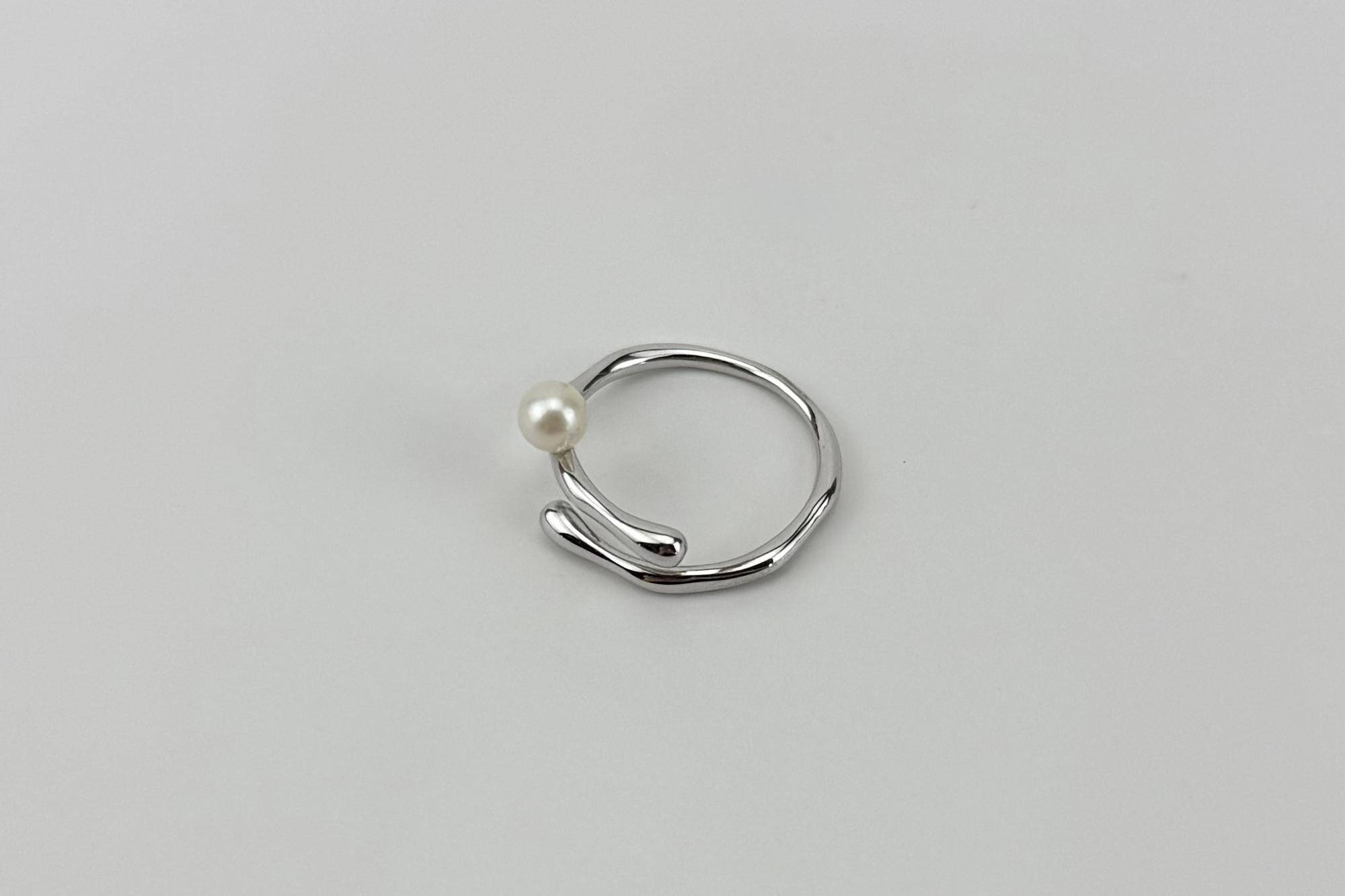 Кольцо с натуральным жемчугом PALLO