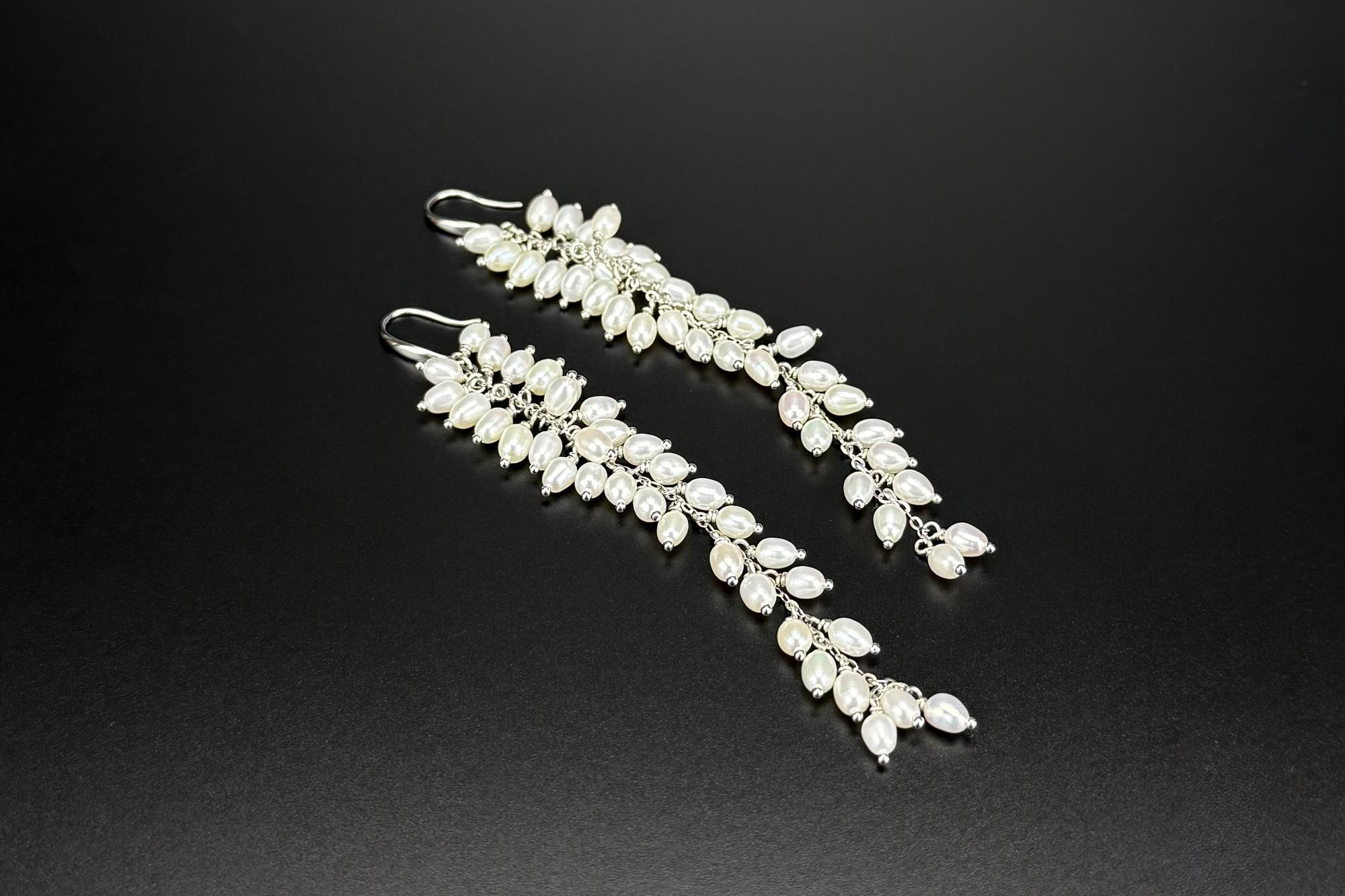 Длинные серьги с натуральным жемчугом GRAPE