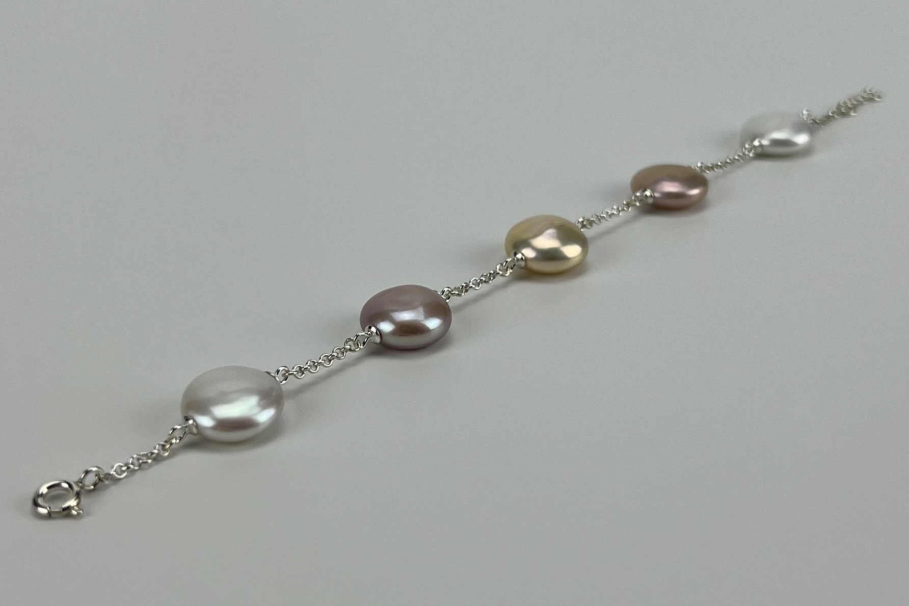 Браслет PEARL PAINTS из жемчуга пастельных оттенков