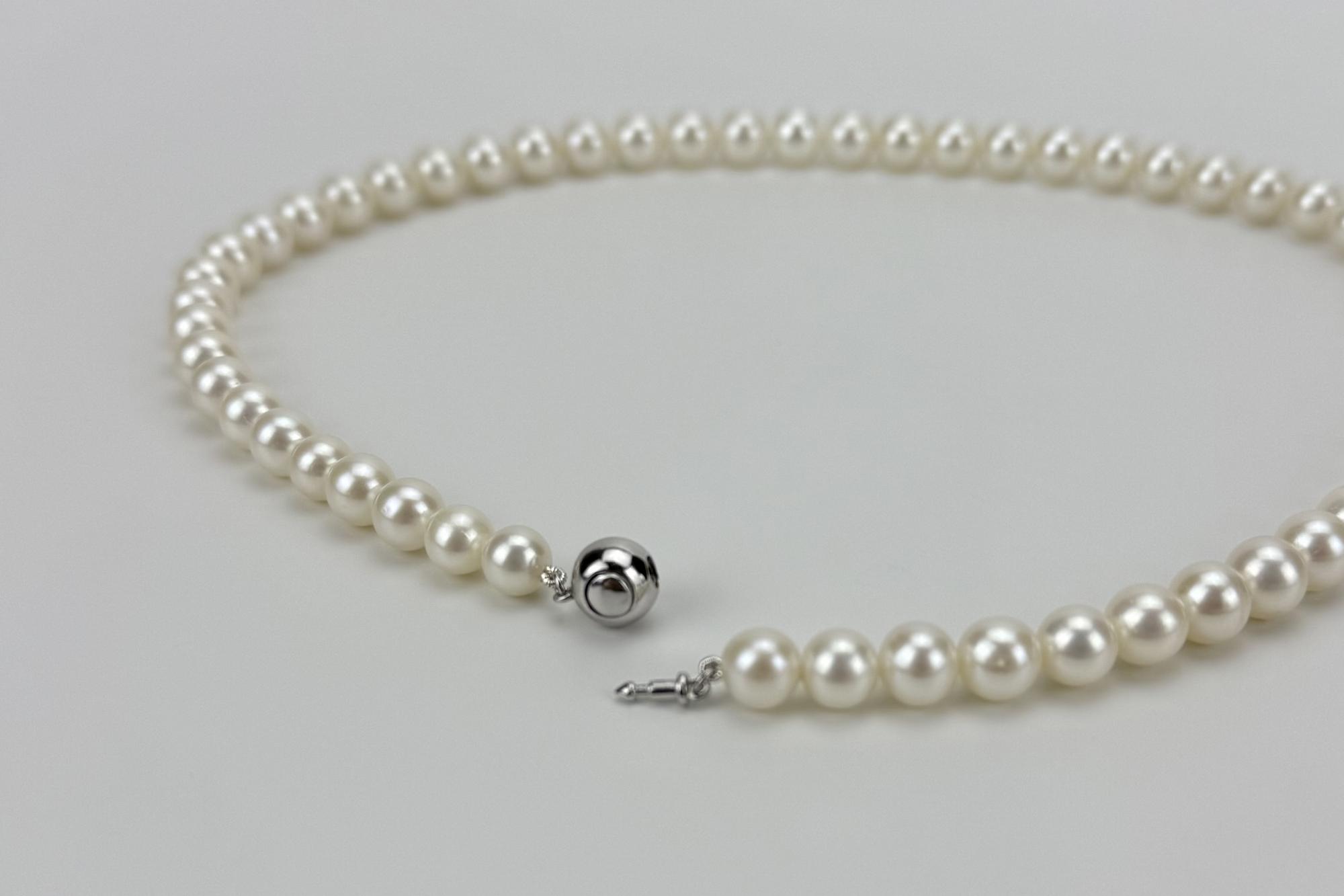 Чокер из белого круглого жемчуга CLASSIC PRINCESS