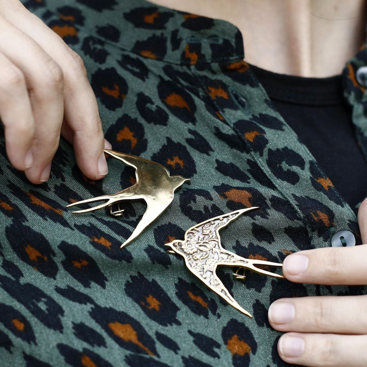 Брошь "Ласточка"