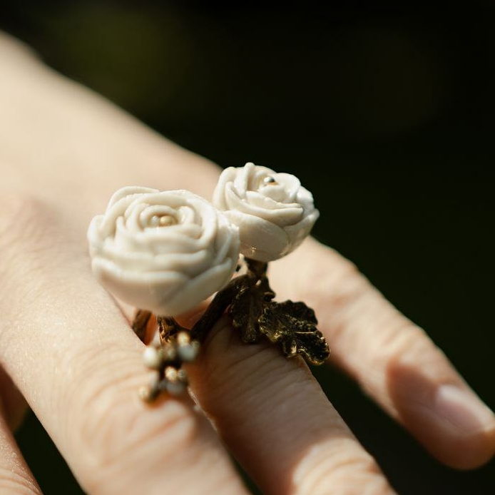 Кольцо "Розы"