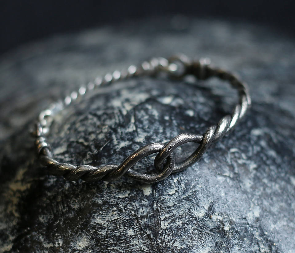 Браслет "Бесконечность"