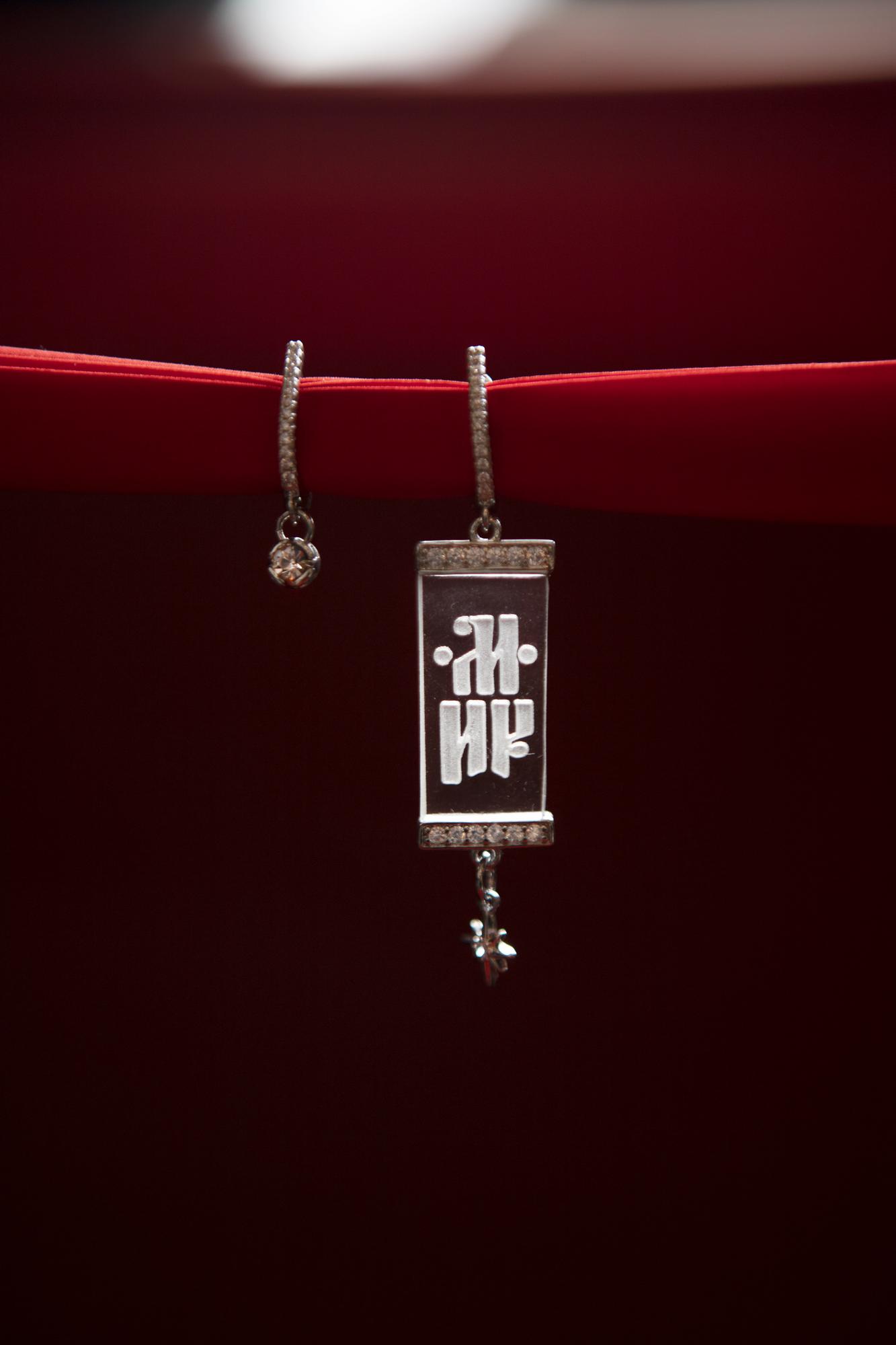 Моносерьга "Мир"