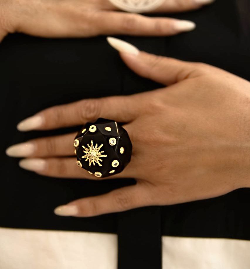 Кольцо "Сестричка старшая в короне" чёрное