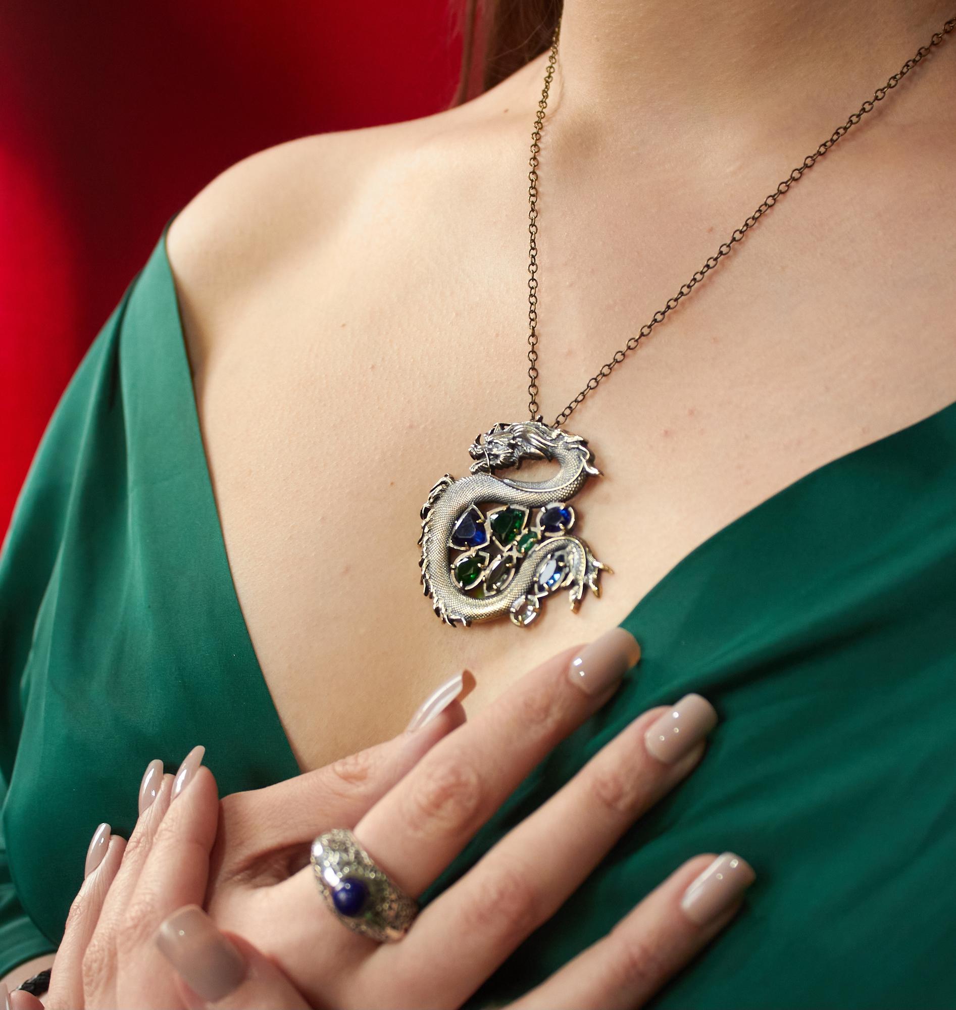 Подвеска "Изумрудный дракон"