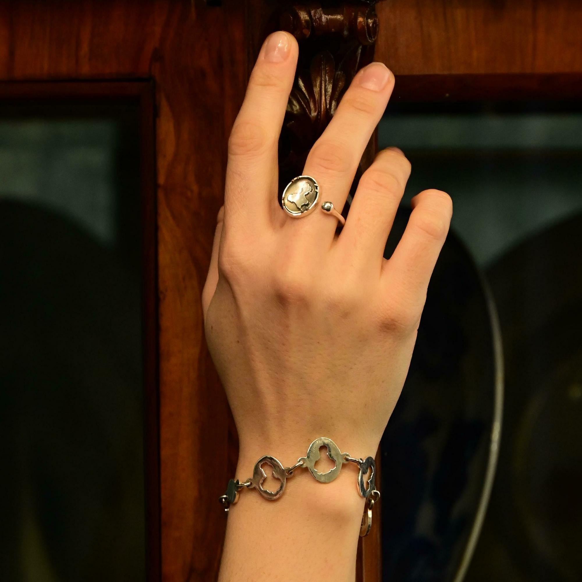 Кольцо "Силуэт  в хрустале"