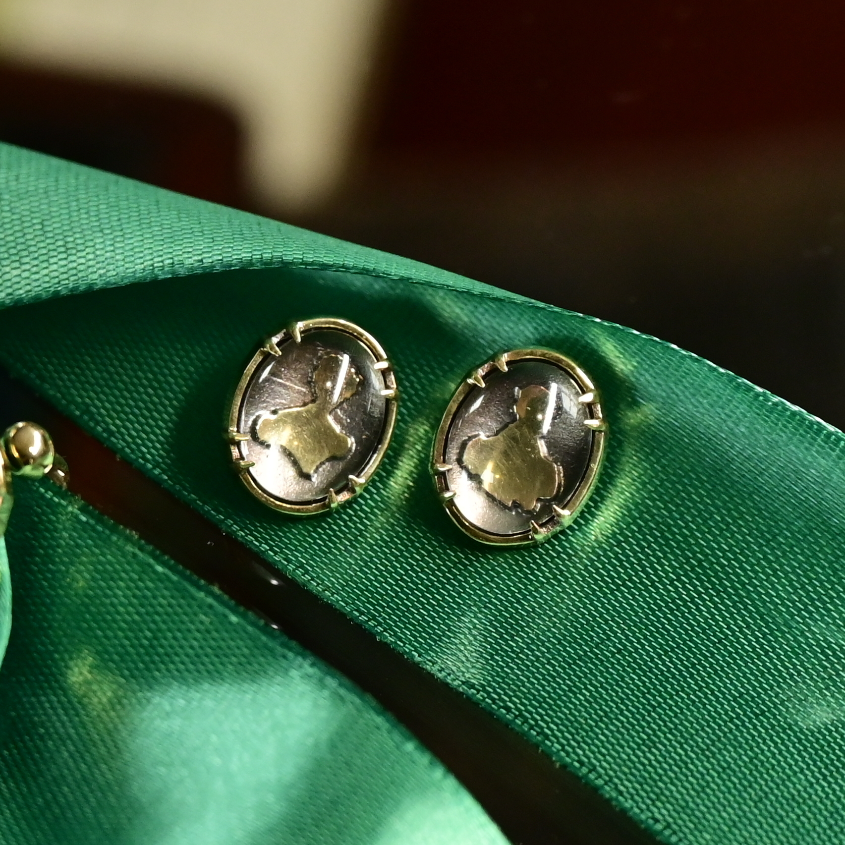 Серьги "Силуэт в хрустале"