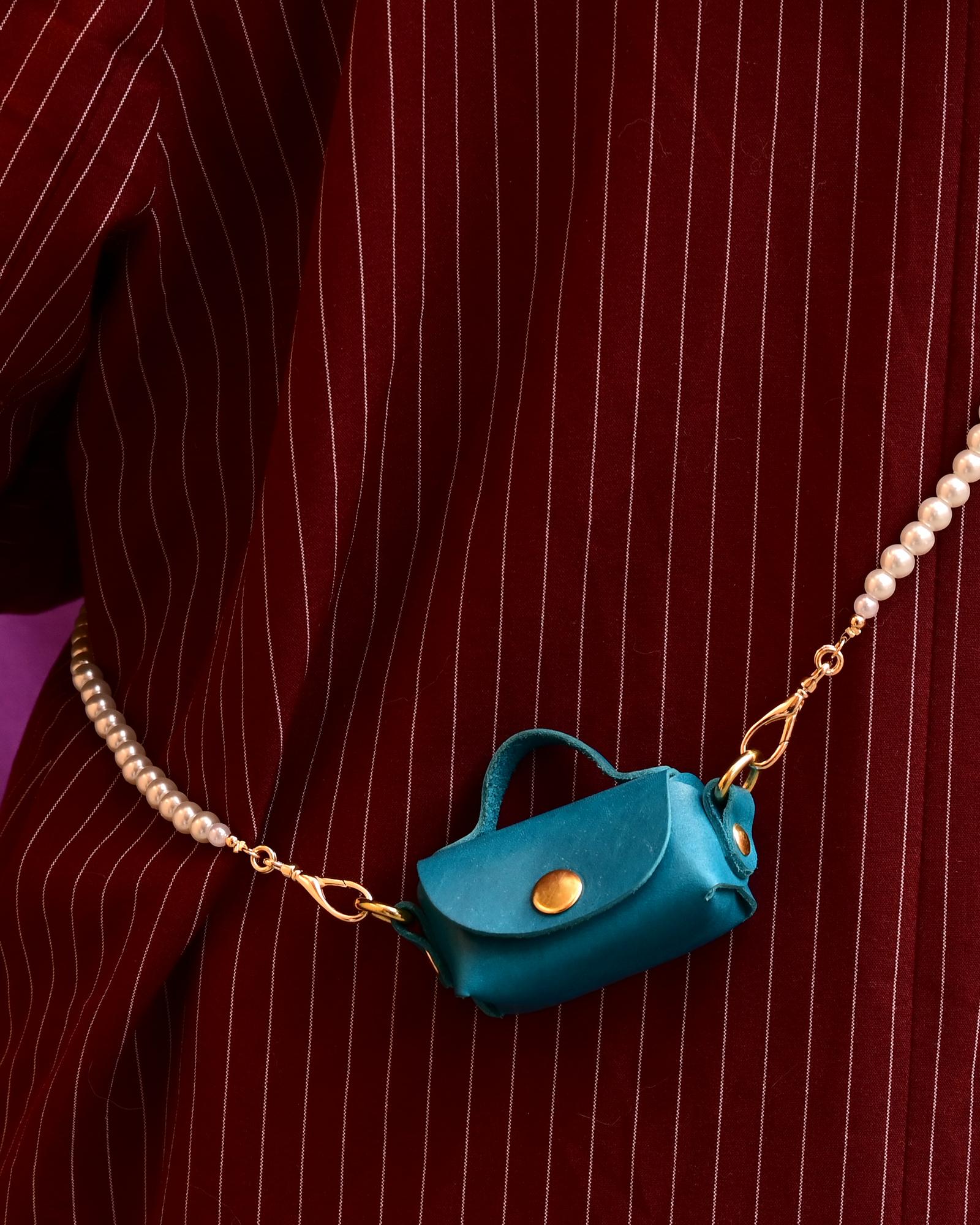 Сумка-бодичейн "Нарцисс"