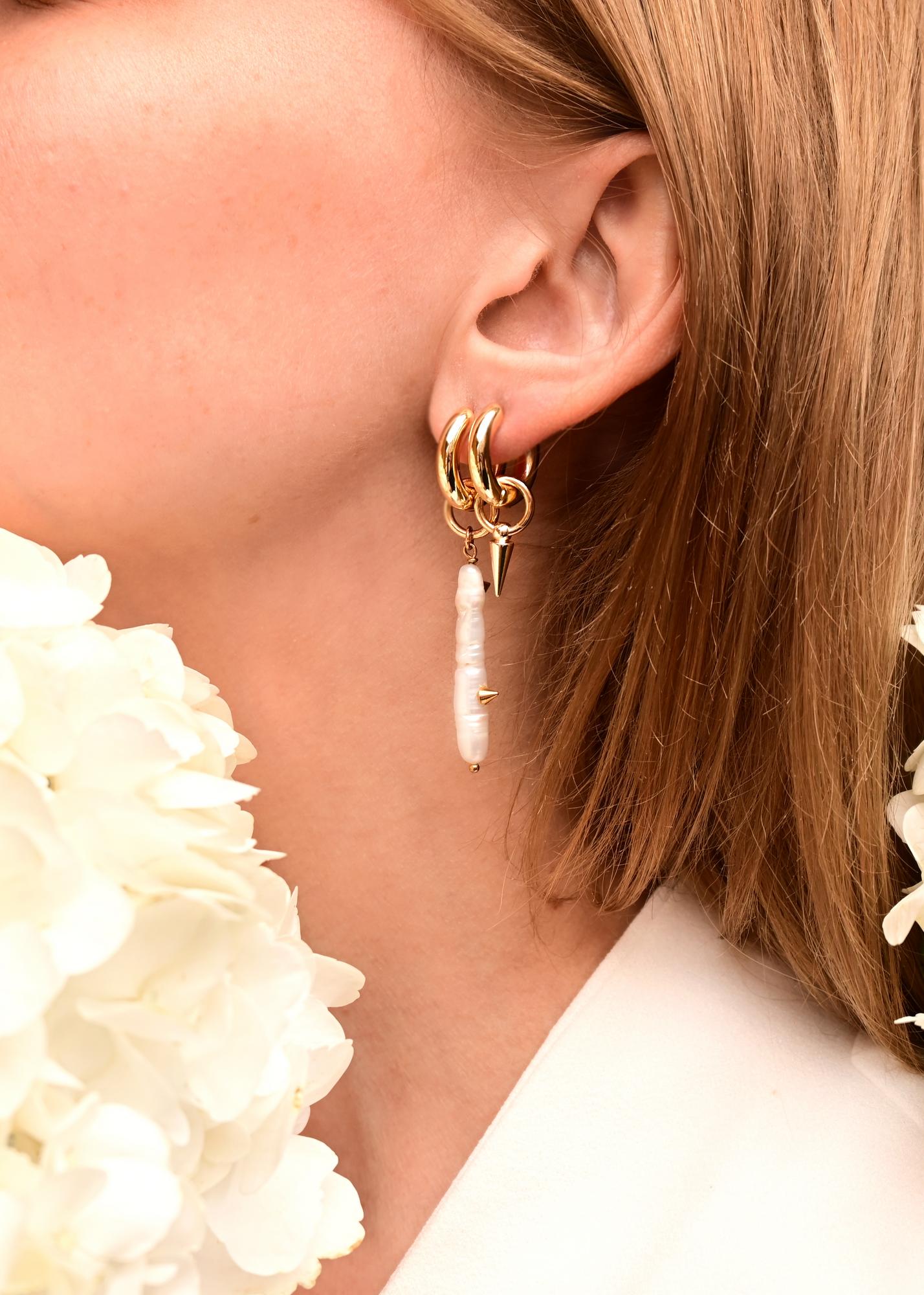 Ассиметричные серьги "Лилия"