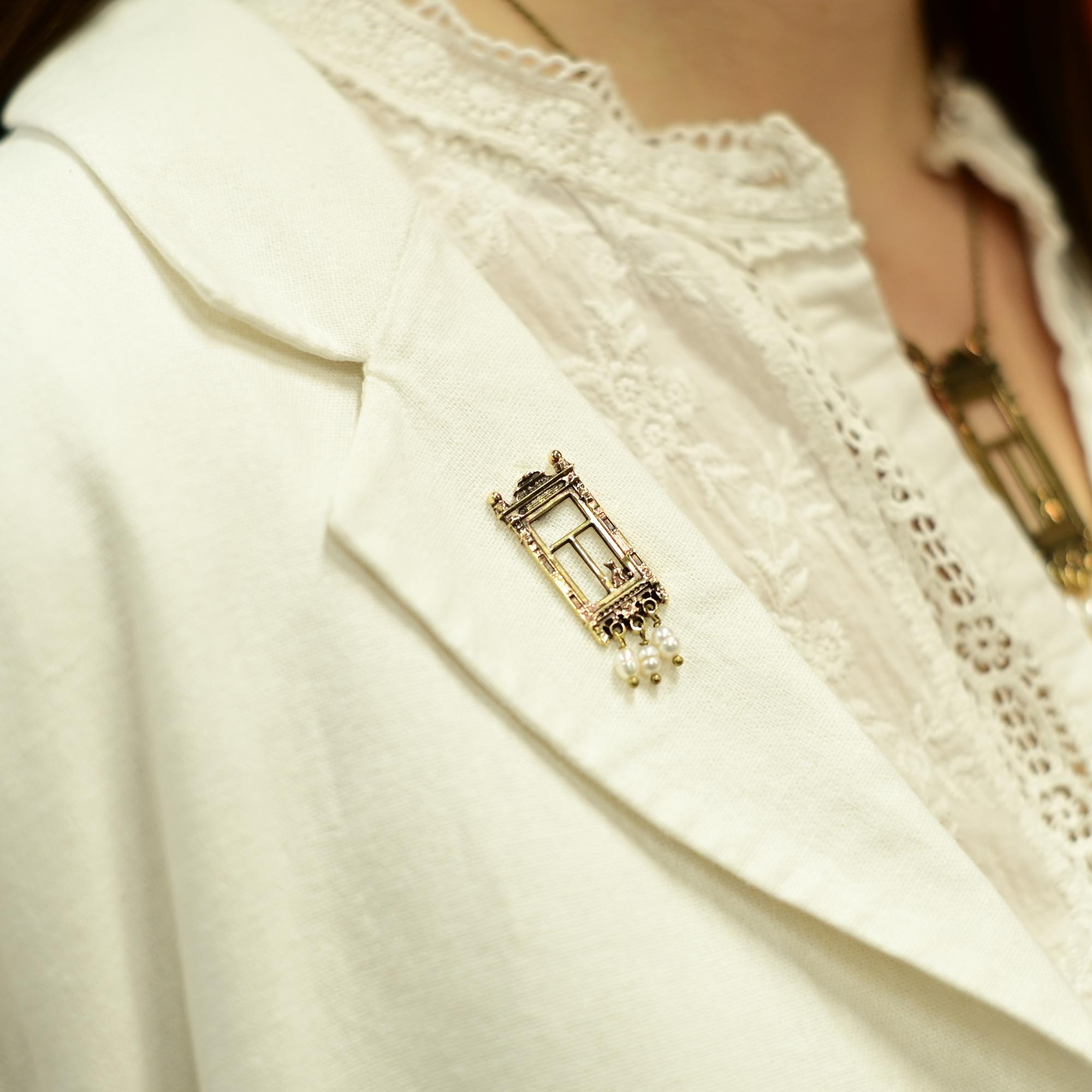 Брошь "Оконце" из бронзы малая