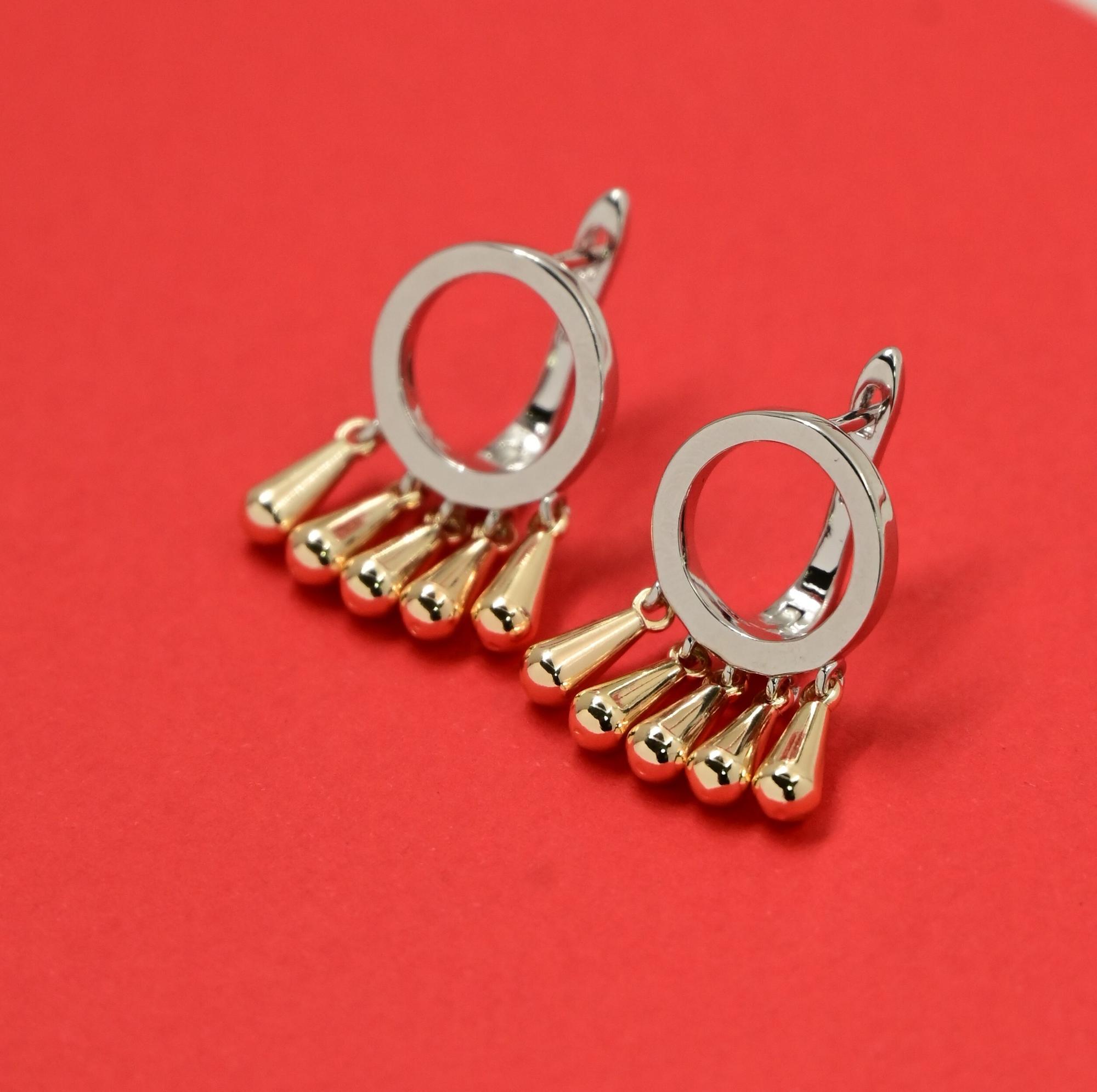 Серьги "Сколько на ёлочке..."