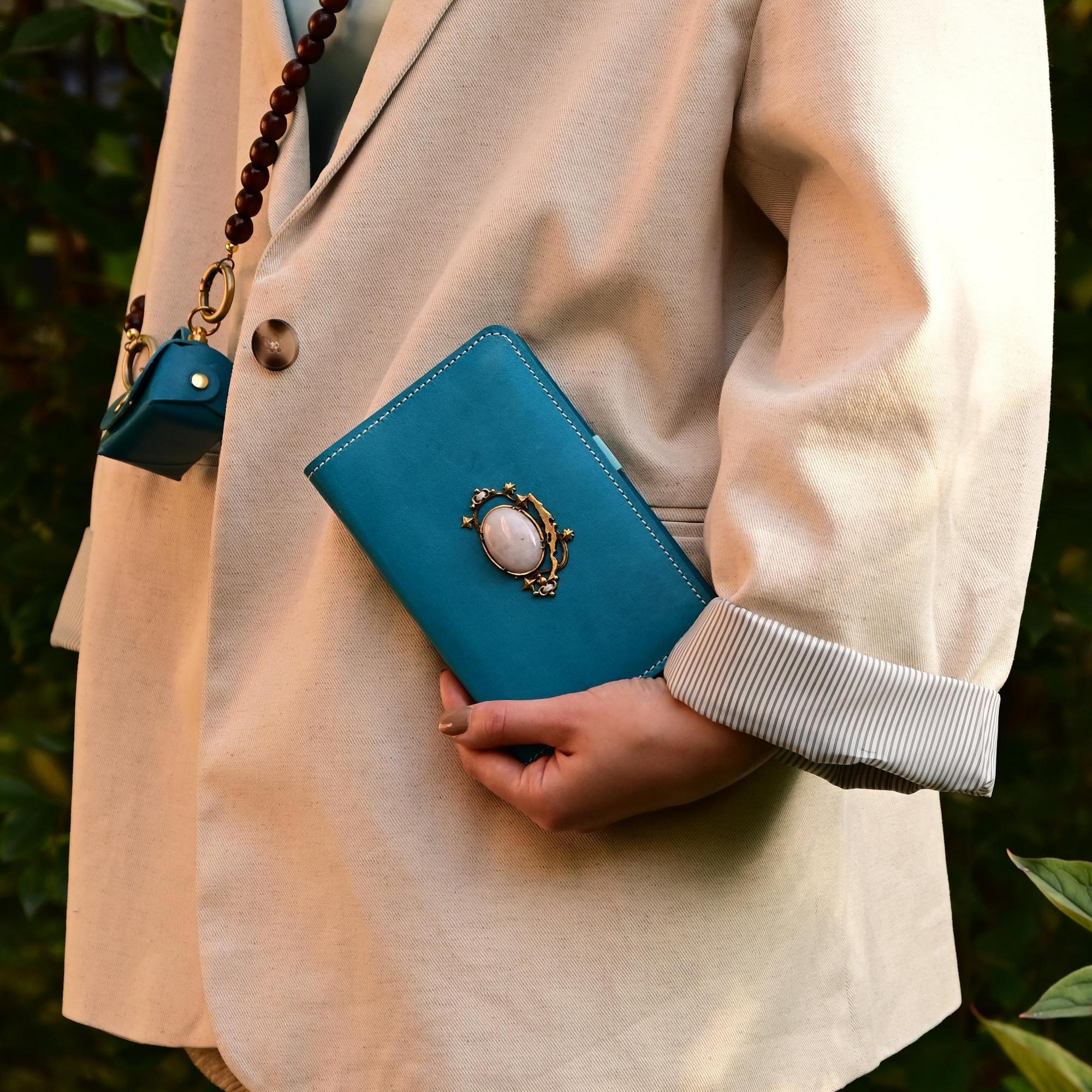 Блокнот "Символ Байкала" с розовым кварцем