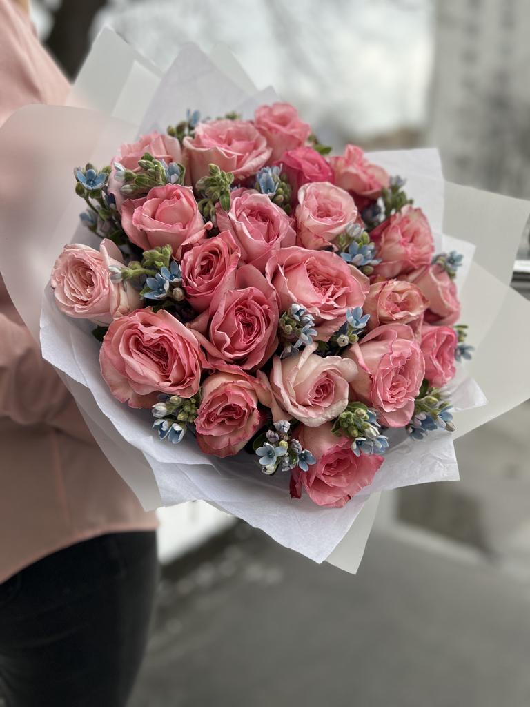 ДУОБУКЕТ ИЗ ПИОНОВИДНОЙ РОЗЫ И ОКСИПЕТАЛУМА