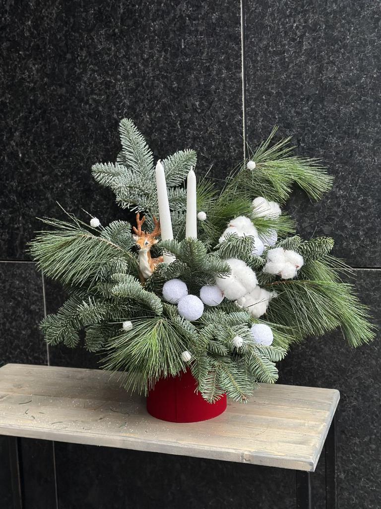 КОМПОЗИЦИЯ НОВОГОДНЯЯ СВЕТЛАЯ