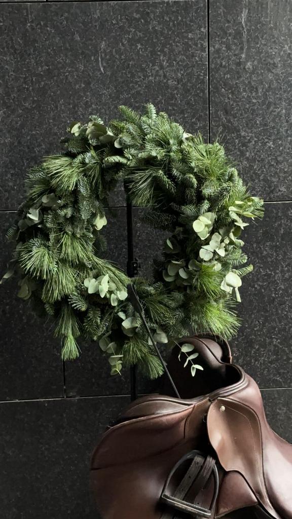 ВЕНОК КЛАССИЧЕССКИЙ