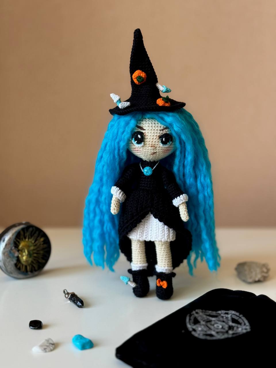 ВЕДЬМОЧКА РАВЕННА. ТЕКСТОВОЕ ОПИСАНИЕ