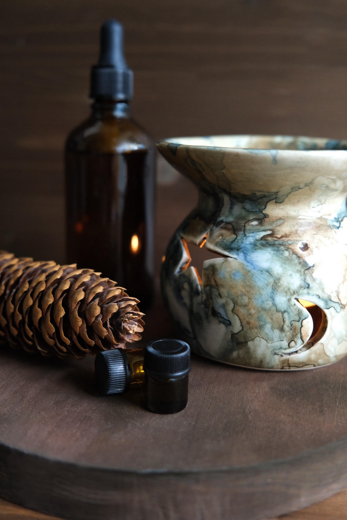 Бутылочка эфирного пихтового масла ручной работы 2 мл для кошелька-брелка