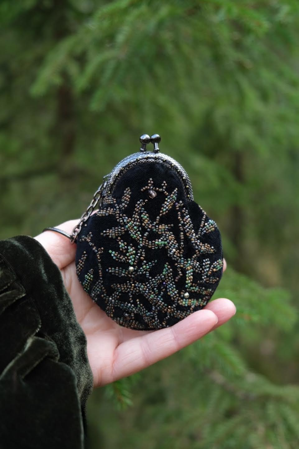 "Травы и кристаллы" бархатный микро-кошелек для бутылочки эфирного масла