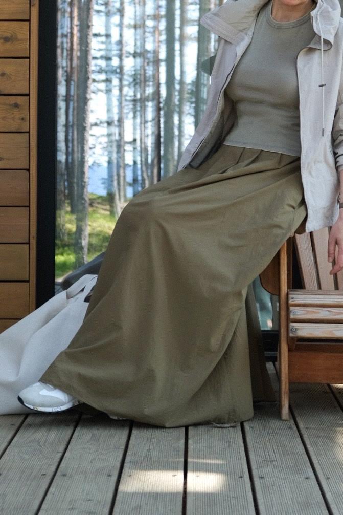 "Хаки" юбка со складками из тонкого хлопка с крэш-эффектом, на поясе и на молнии, ждины макси