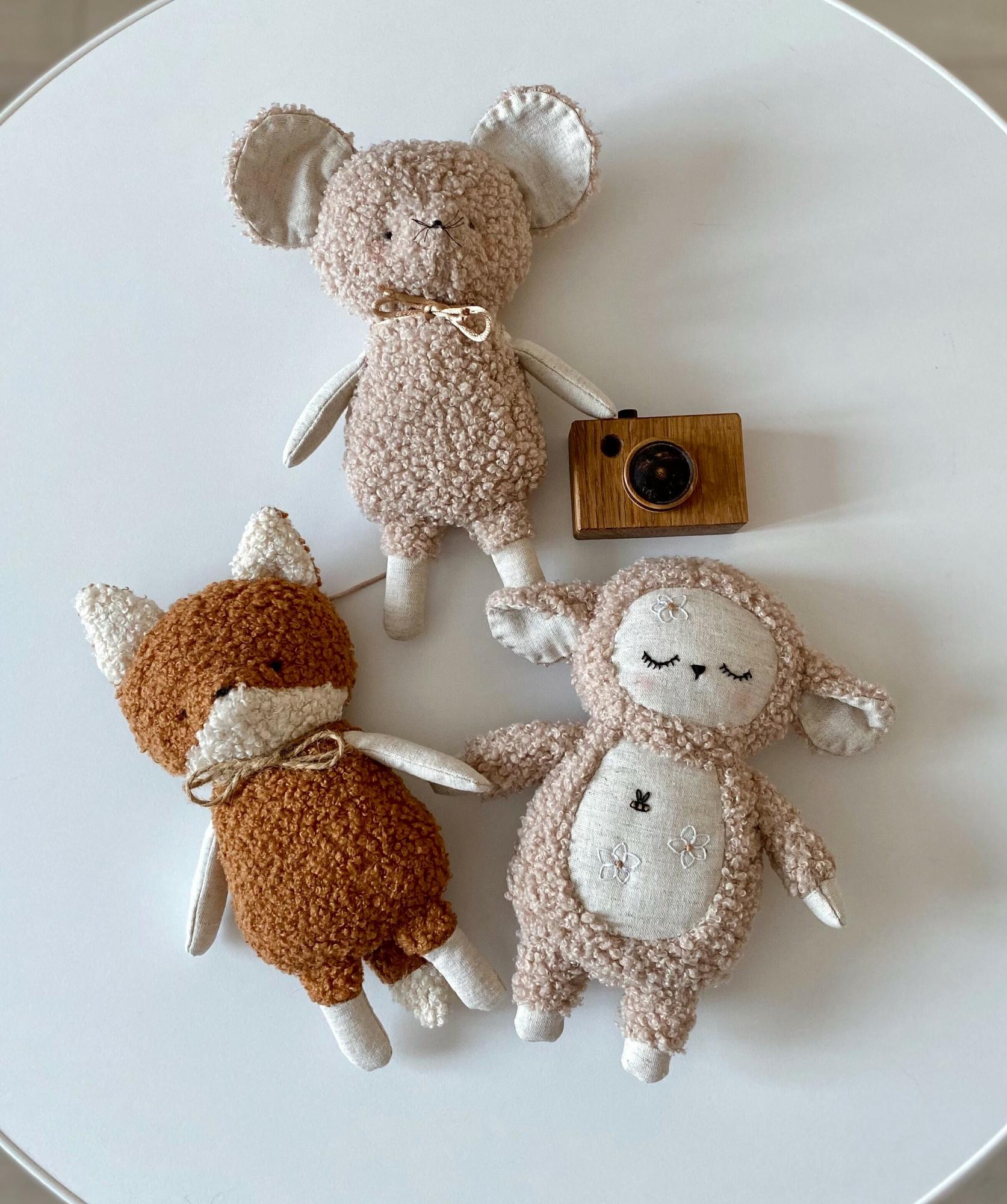 Сет выкроек игрушек с мастер-классом по пошиву (3 игрушки - Коллекция Игрушки с ладошку)