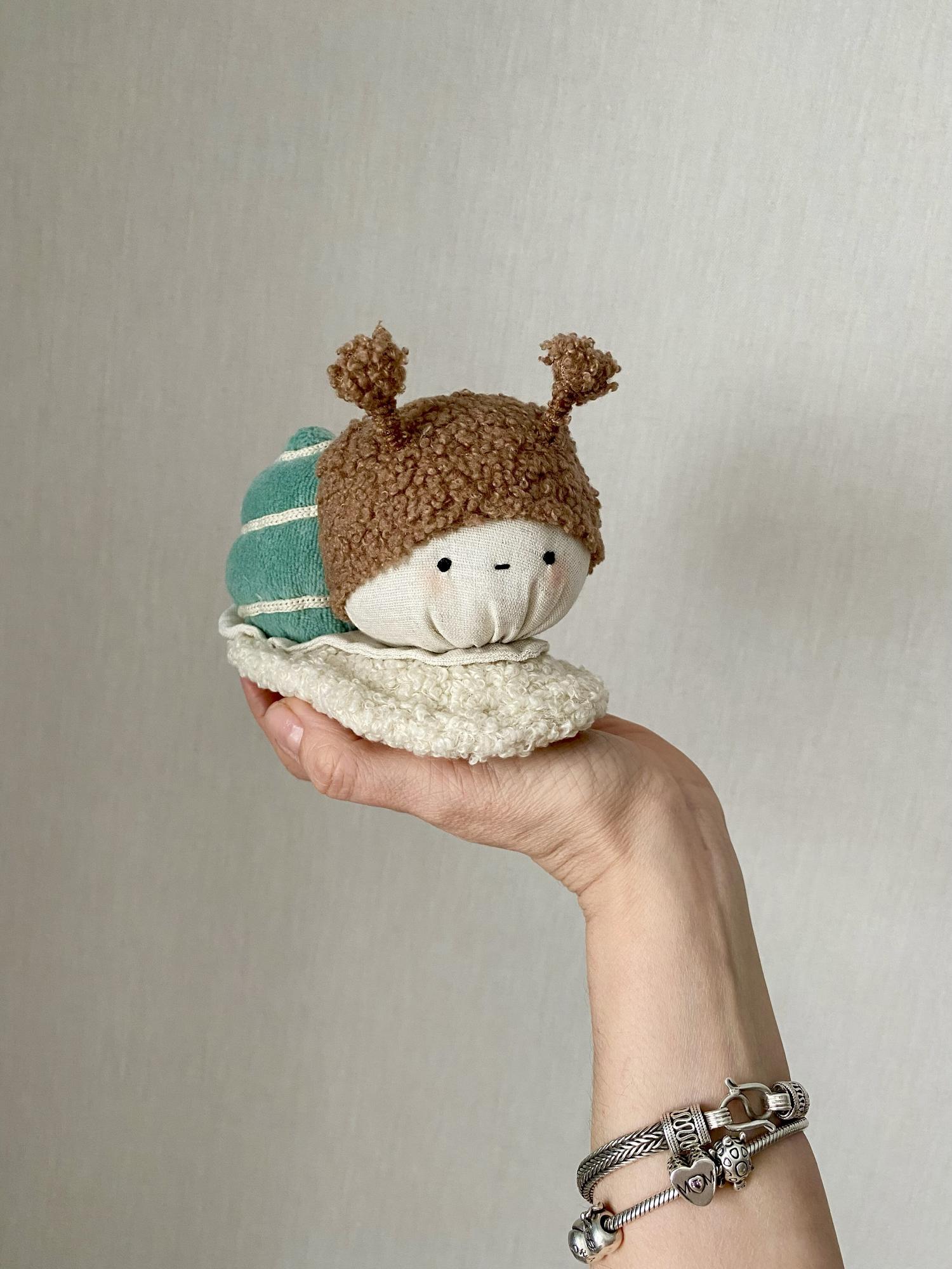 Выкройка Улитки с мастер-классом по пошиву (Коллекция Игрушки с ладошку)