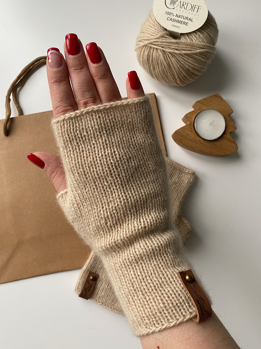 Мастер-класс по классическим митенкам