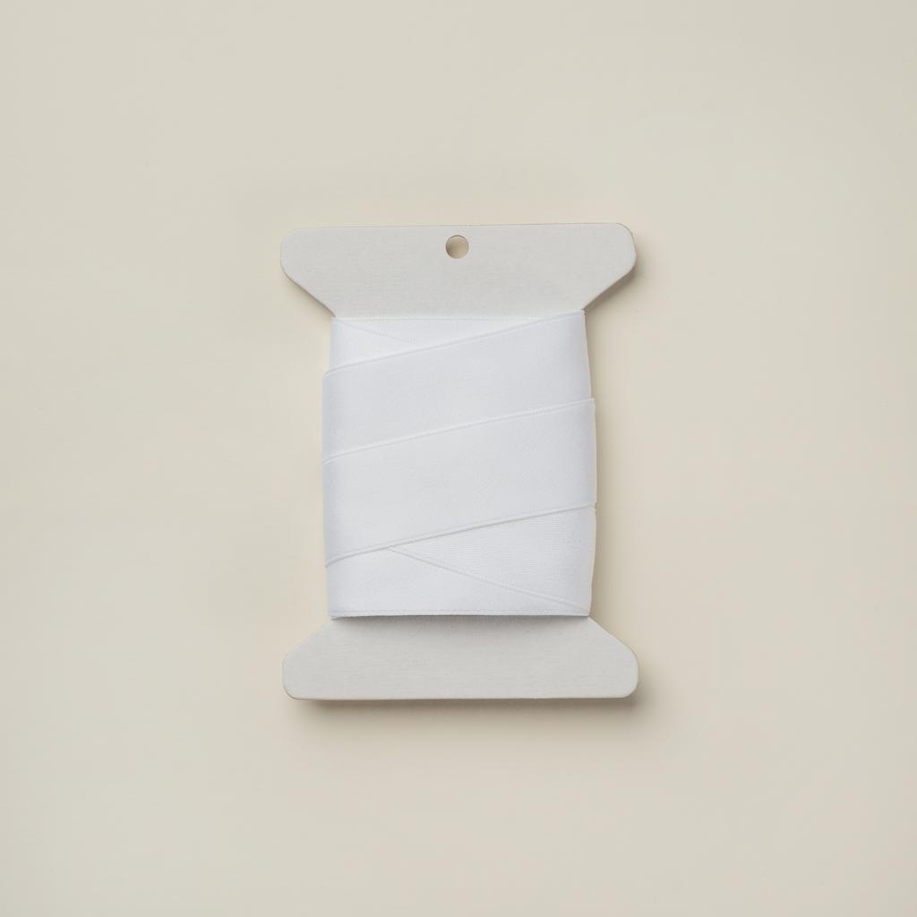 Лента сатиновая белая