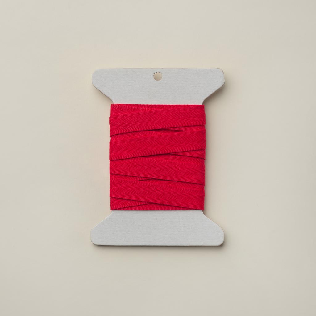 Лента саржевая красная