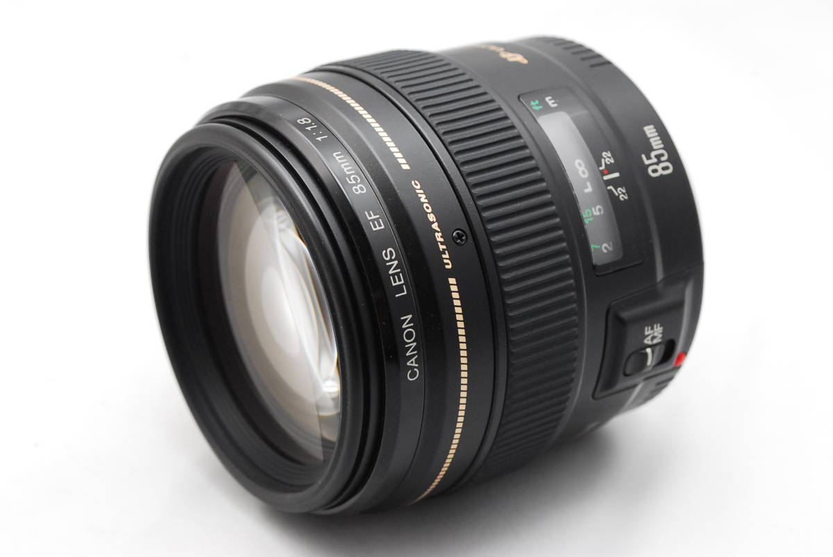 Canon EF 85 f/1.8 USM
