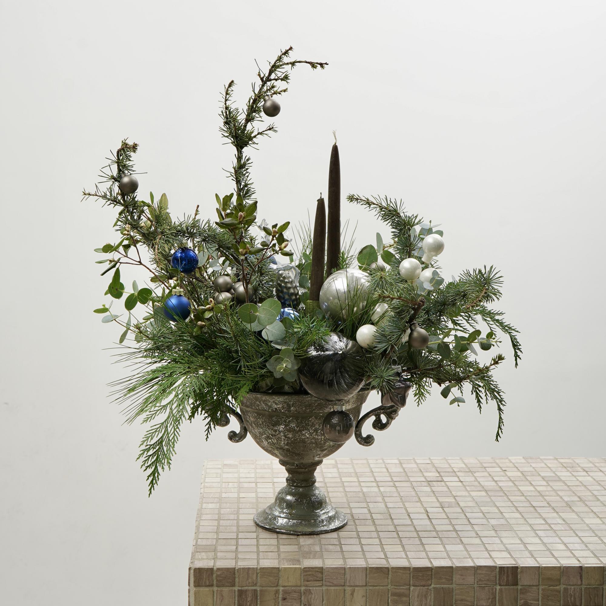 Новогодняя композиция "Легенда о спящем замке"