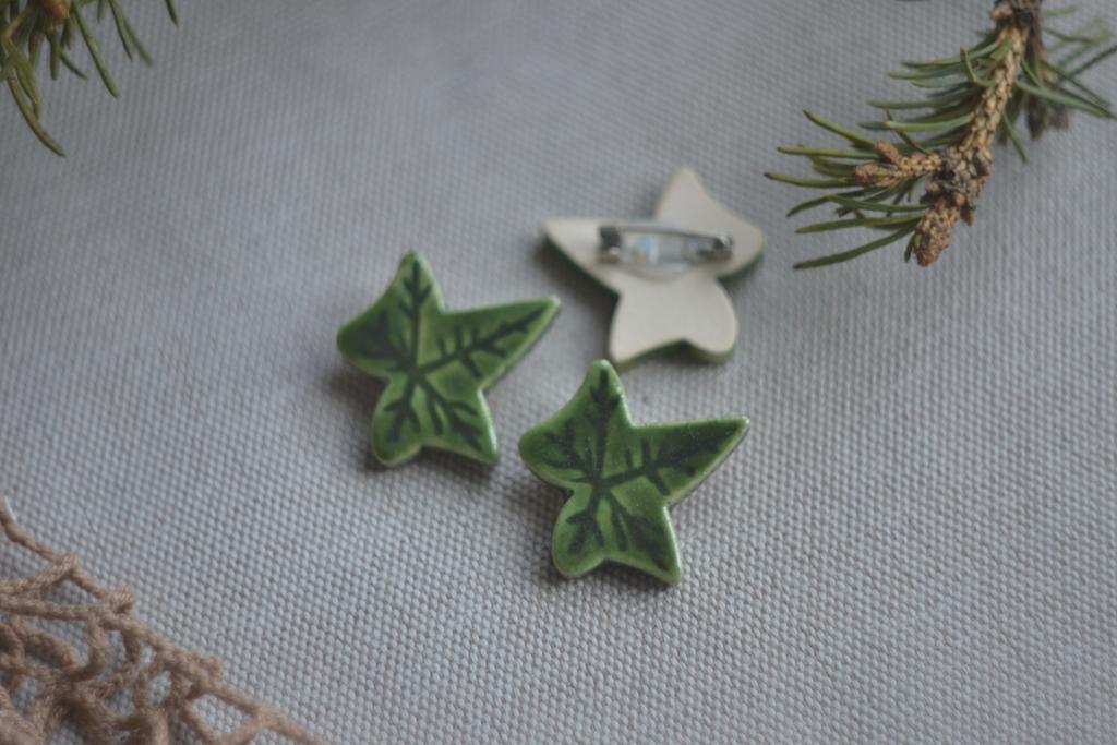 Брошь "Плющ "