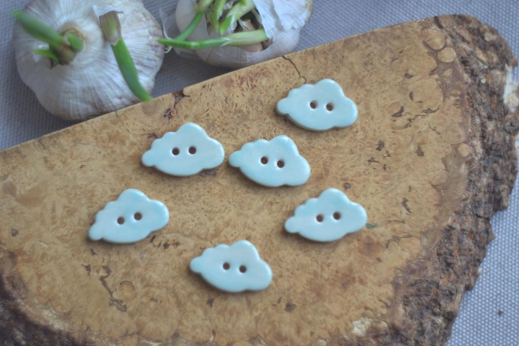 Керамическая пуговица "Облако"