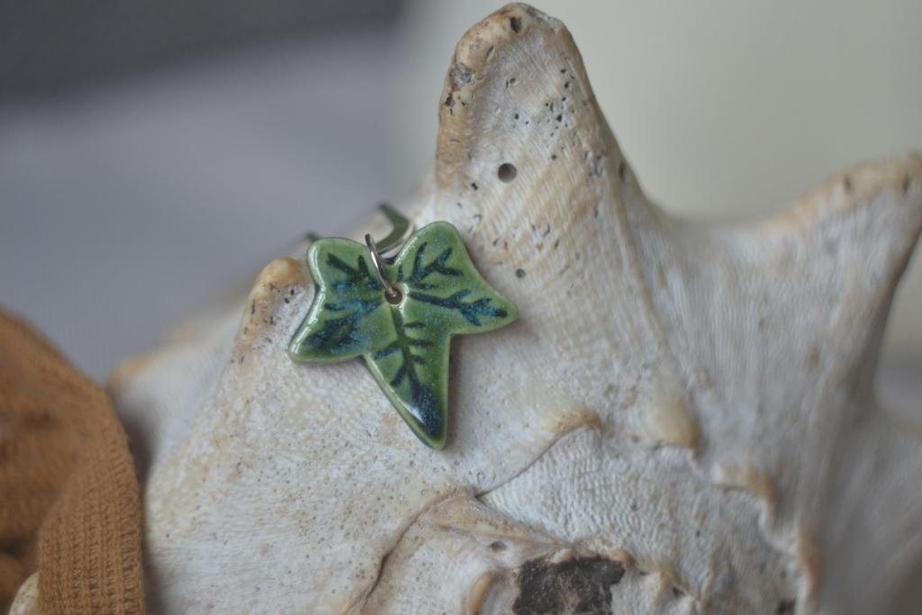 Шпилька "плющ "