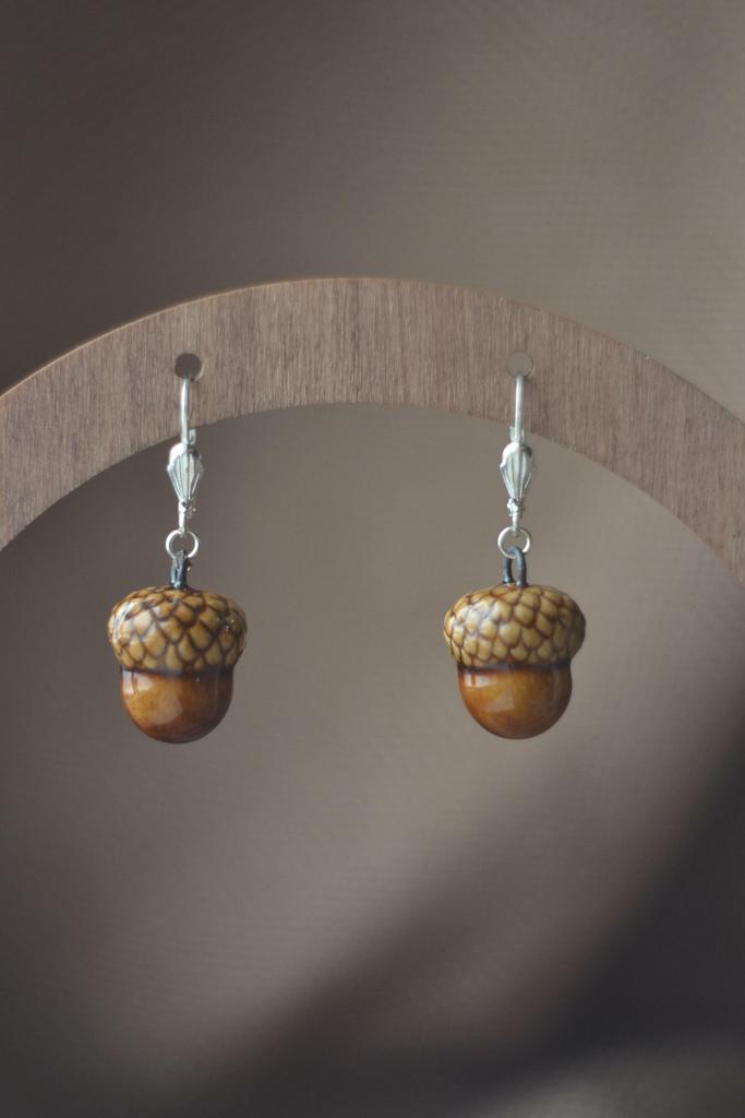 Серьги "Коричневые жёлуди  "