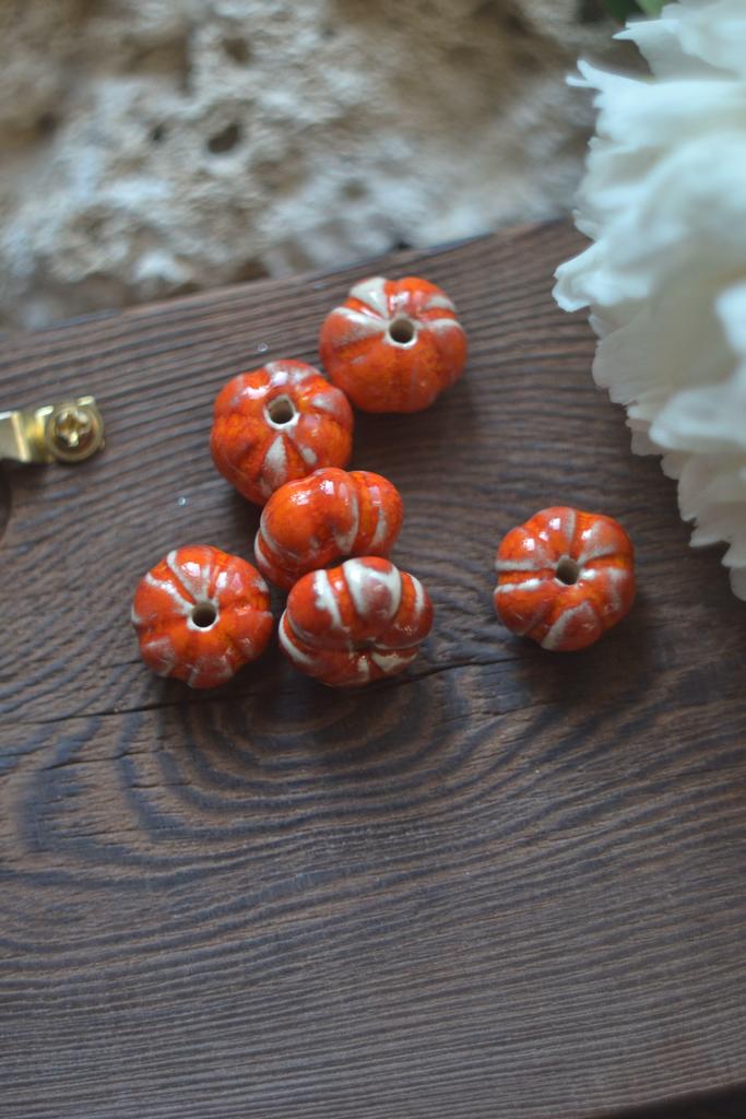 Керамическая бусина "Спелая тыква"