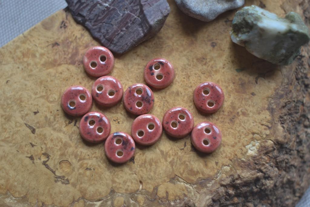 Базовая керамическая пуговица 1,3 см  "Смородиновое варенье  "