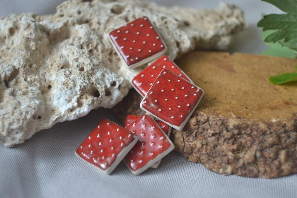 Набор керамических плиток "мухоморы"