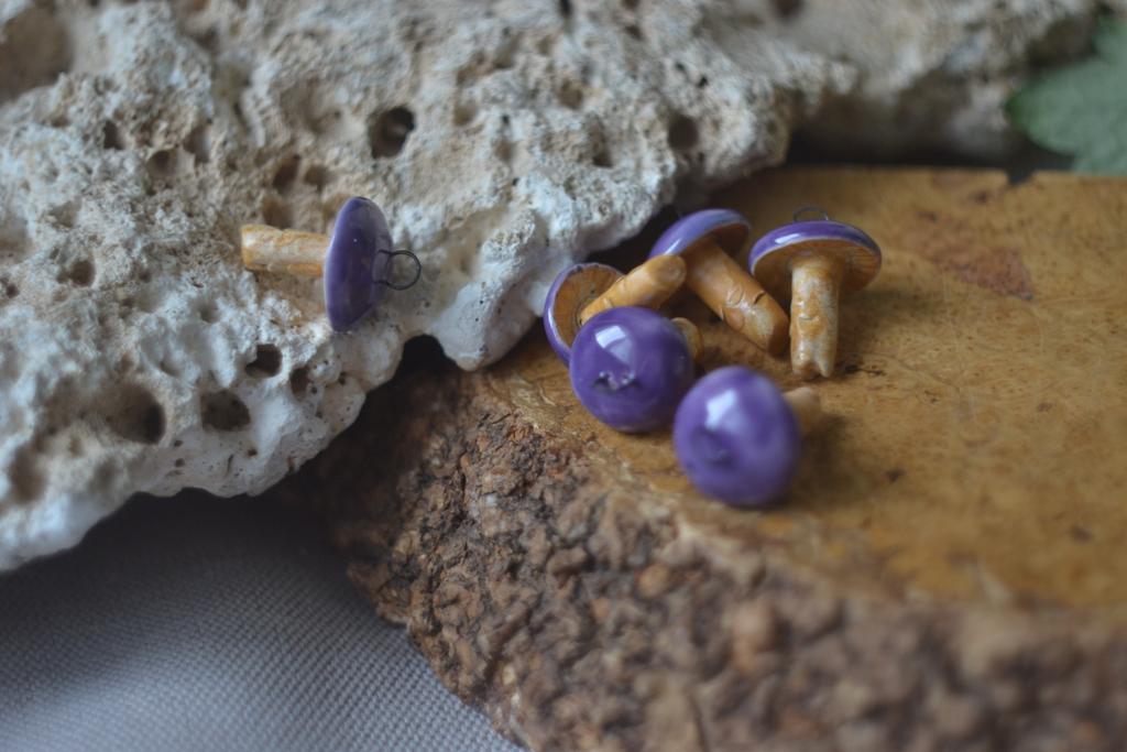 Керамический подвес "Фиолетовый гриб "