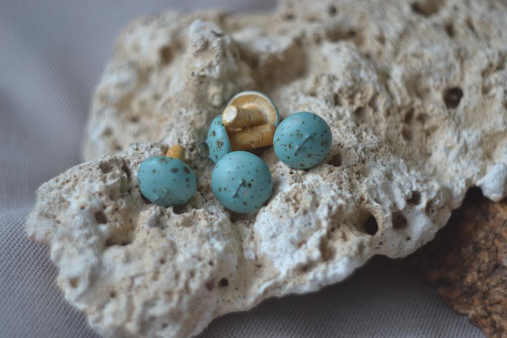 Керамический подвес "Голубой гриб "