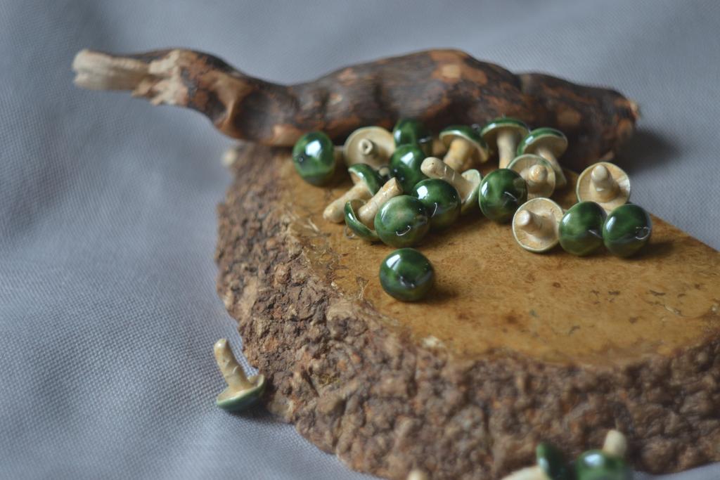 Керамический подвес "Зелёный гриб "