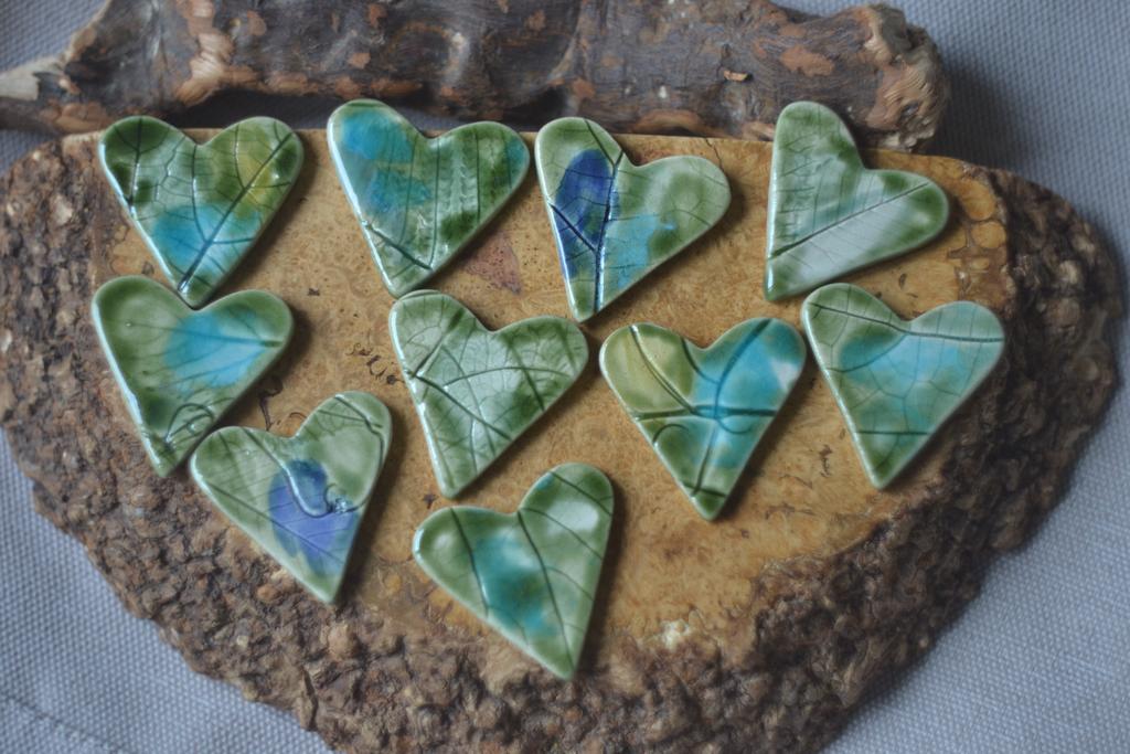 Набор кабошонов с браком "Сердца"