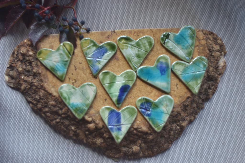 Набор кабошонов с браком "Сердца"