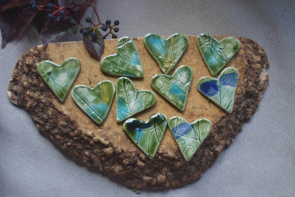 Набор кабошонов с браком "Сердца"